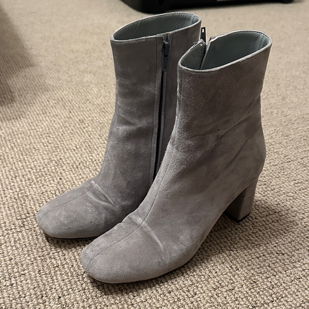 Maryam Nassir Zadeh Light Gray Suede Ankle Boots